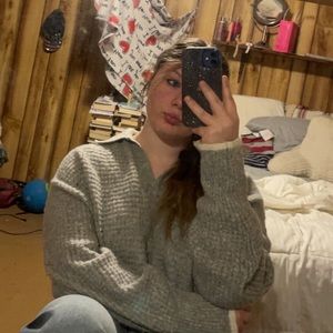 Meet your Posher, Sara